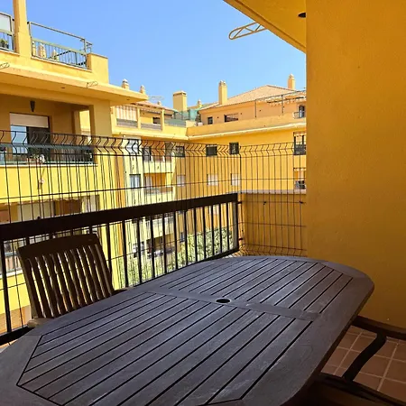 Stylish New Seaview With Pool